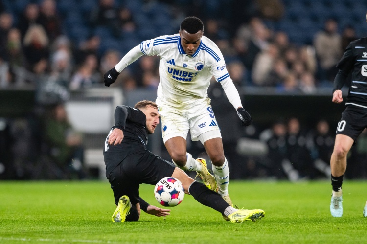 九游体育APP-身价700万！哥本哈根兜售21岁穆科科没人要 500万引进半年29场8球